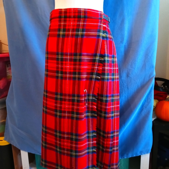 100% Wool Highland Home Ind. - Picture 4 of 16